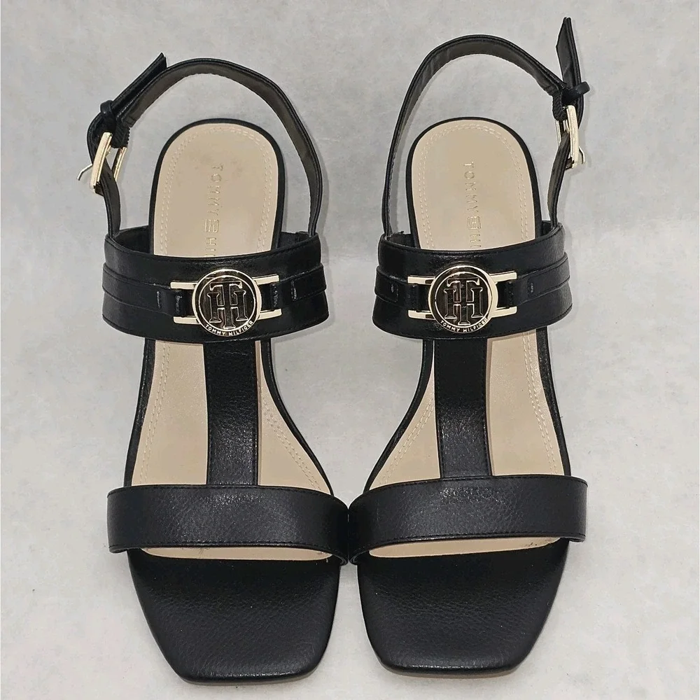 NWOT Tommy Hilfiger Garza Block Heel Black Faux Pebbled Leather Sandals  9½ M